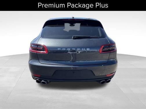 2018 Porsche Macan Base