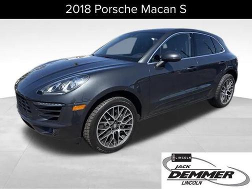 2018 Porsche Macan Base