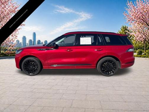 RED CARPET MET TC 2025 Lincoln Aviator RESERVE