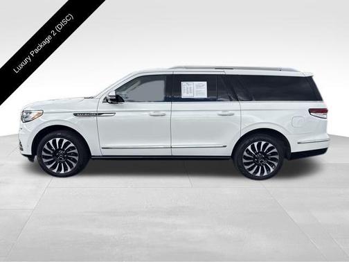 2022 Lincoln Navigator Black Label