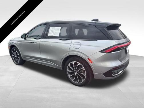 2024 Lincoln Nautilus Reserve