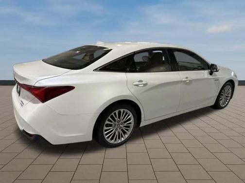 2021 Toyota Avalon Hybrid Limited