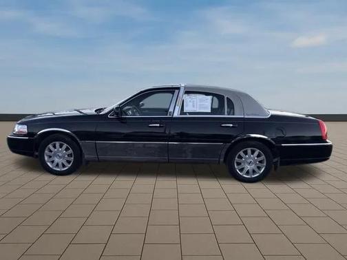2009 Lincoln Town Car Signature