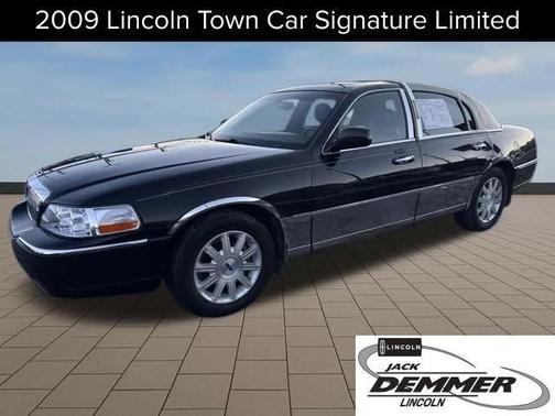 2009 Lincoln Town Car Signature