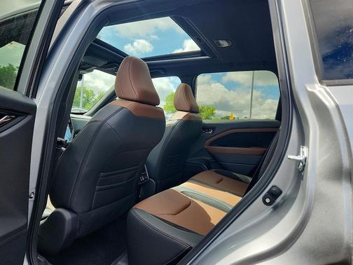 Ice Silver Metallic 2026 Subaru Forester Hybrid Touring