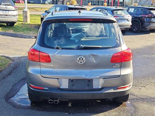 2016 Volkswagen Tiguan S