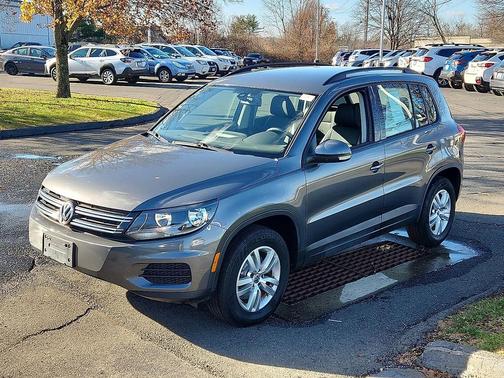 2016 Volkswagen Tiguan S