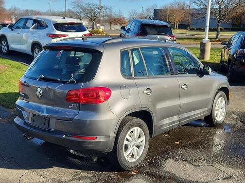 2016 Volkswagen Tiguan S