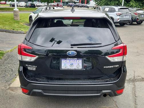 Crystal Black Silica - CBS 2024 Subaru Forester Premium