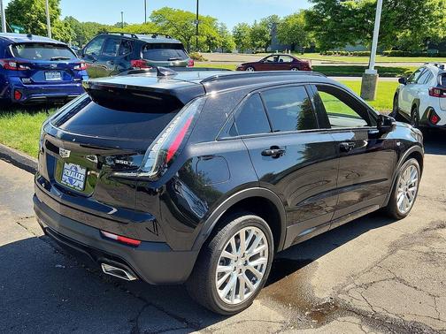 Stellar Black Metallic 2022 Cadillac XT4 Sport