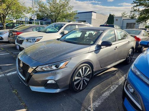 Gun Metallic 2021 Nissan Altima SR Intelligent AWD