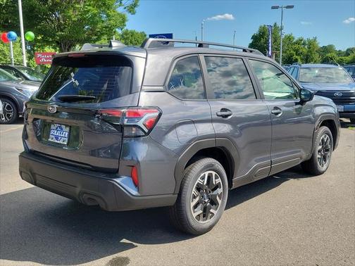2025 Subaru Forester Base