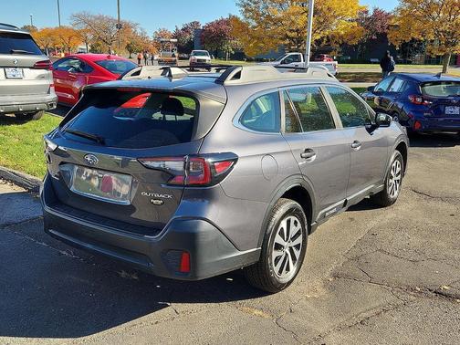 2022 Subaru Outback Base