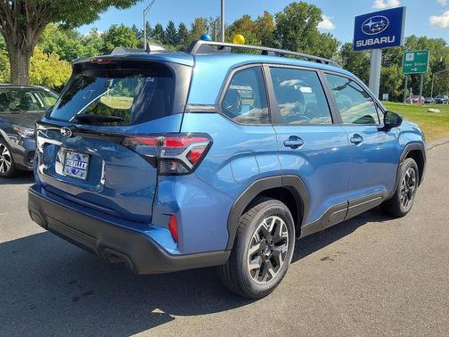 2025 Subaru Forester Base