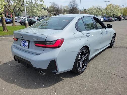 2024 BMW 330 i xDrive