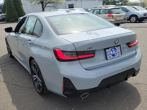 2024 BMW 330 i xDrive