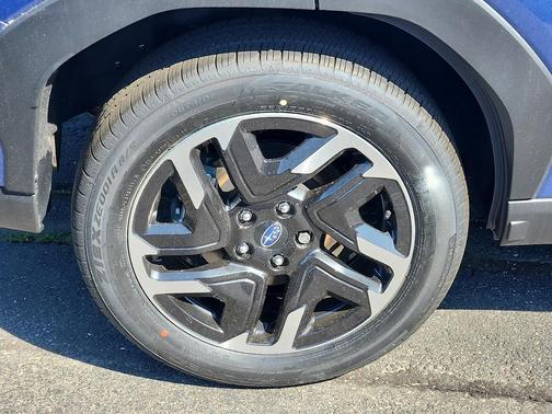 Daybreak Blue Pearl 2026 Subaru Forester Limited