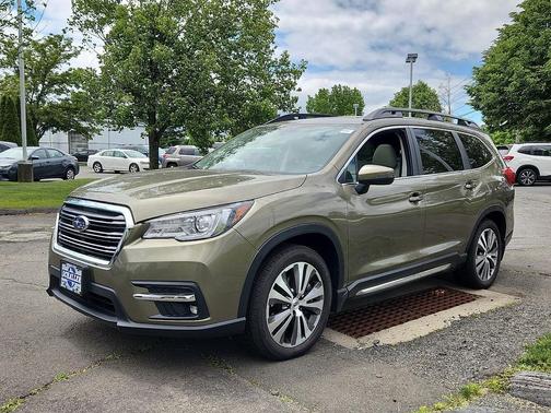 Green Metallic 2022 Subaru Ascent Limited 8-Passenger