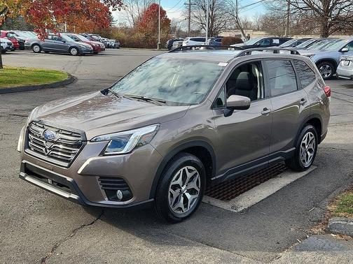 2023 Subaru Forester Premium