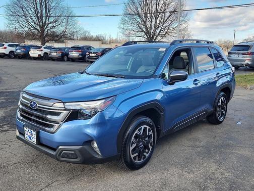 2025 Subaru Forester Premium