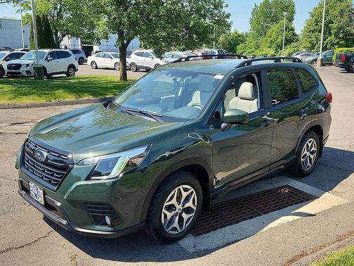 Green 2023 Subaru Forester Premium
