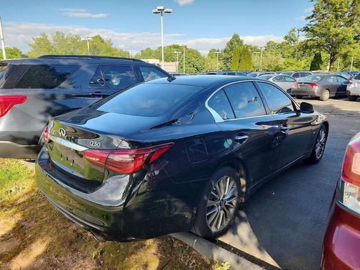 Black Obsidian 2018 INFINITI Q50 3.0t LUXE