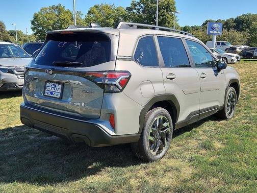 2025 Subaru Forester Hybrid Premium