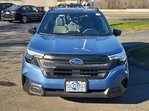 2025 Subaru Forester Base