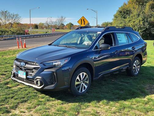 2025 Subaru Outback Base