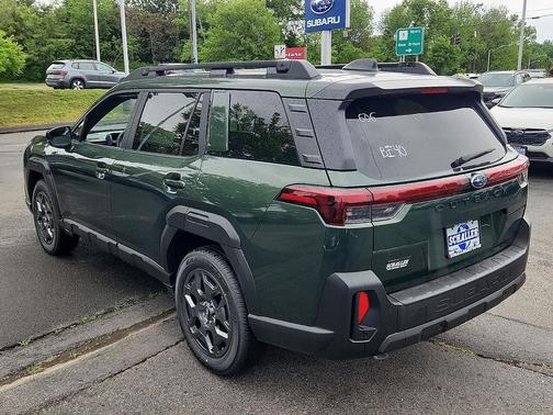 Deep Emerald Green Pearl 2026 Subaru Outback Premium