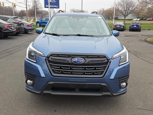 Horizon Blue 2022 Subaru Forester Premium