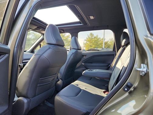 Autumn Green Metallic 2026 Subaru Forester Limited