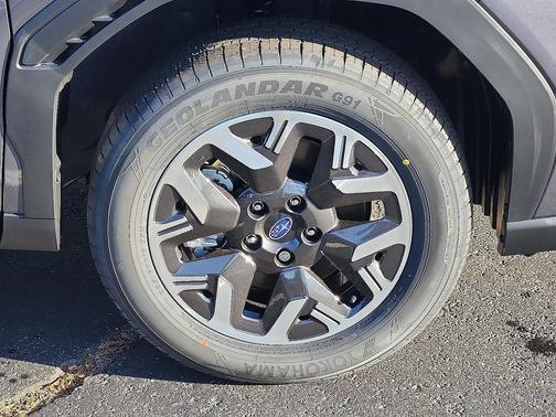 Magnetite Gray Metallic 2026 Subaru Forester Premium
