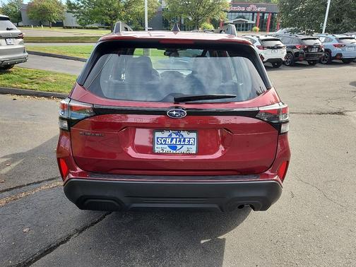 2025 Subaru Forester Base