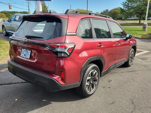 2025 Subaru Forester Base