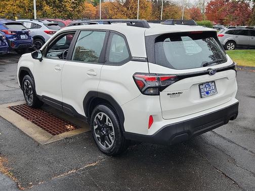 2025 Subaru Forester Base