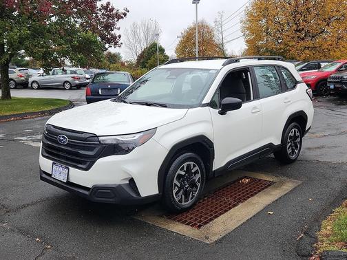 2025 Subaru Forester Base