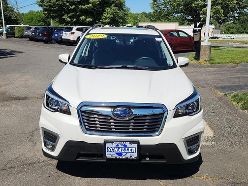 Crystal White Pearl 2019 Subaru Forester Limited