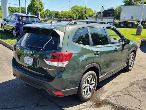 Green 2023 Subaru Forester Premium