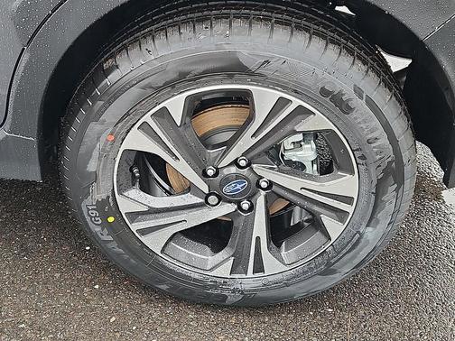 Magnetite Gray Metallic/Crystal Black Silica 2026 Subaru Crosstrek Premium