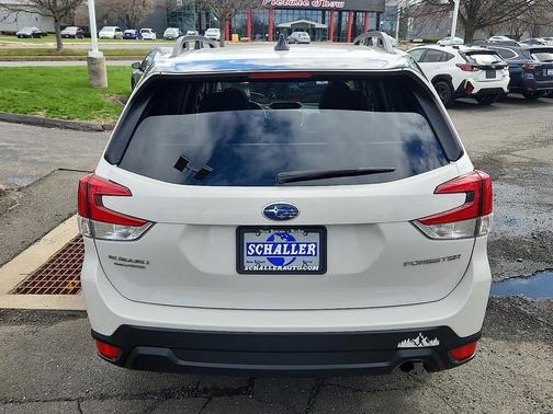 Crystal White Pearl 2024 Subaru Forester Premium