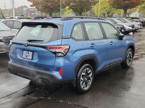 2025 Subaru Forester Base
