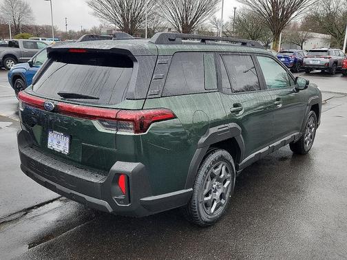 Deep Emerald Green 2026 Subaru Outback Premium