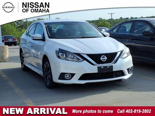 Aspen White 2019 Nissan Sentra SR