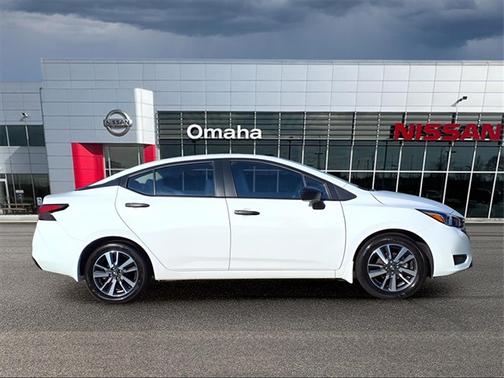 2024 Nissan Versa 1.6 S