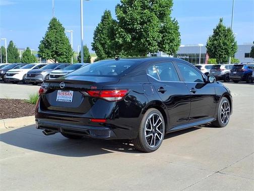 2025 Nissan Sentra SR
