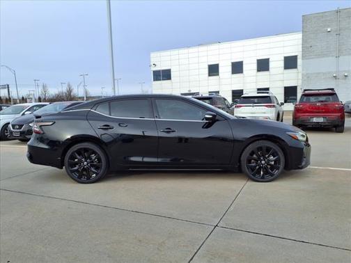 2022 Nissan Maxima SR Xtronic CVT