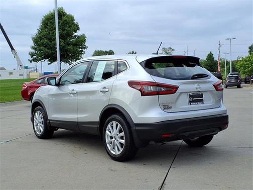 2022 Nissan Rogue Sport S