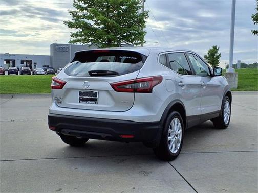2022 Nissan Rogue Sport S