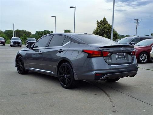 2022 Nissan Altima SR Intelligent AWD